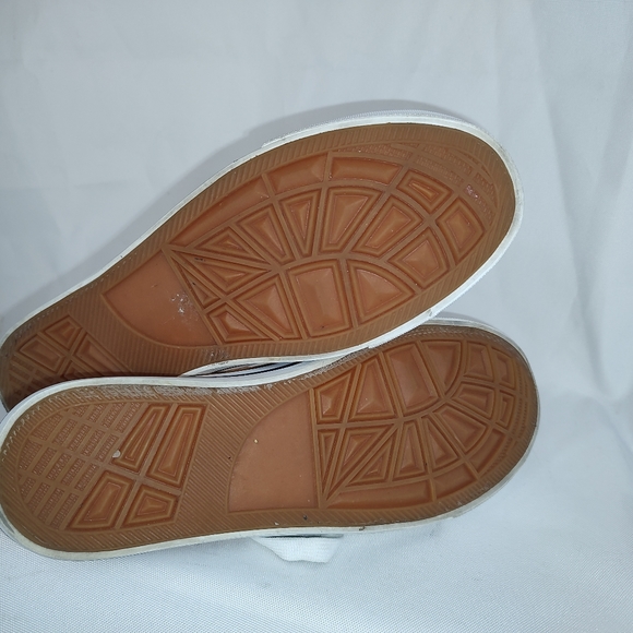 Classic Minimalist Ochre Mens 9 Chuck Style Low Top. - Picture 5 of 6